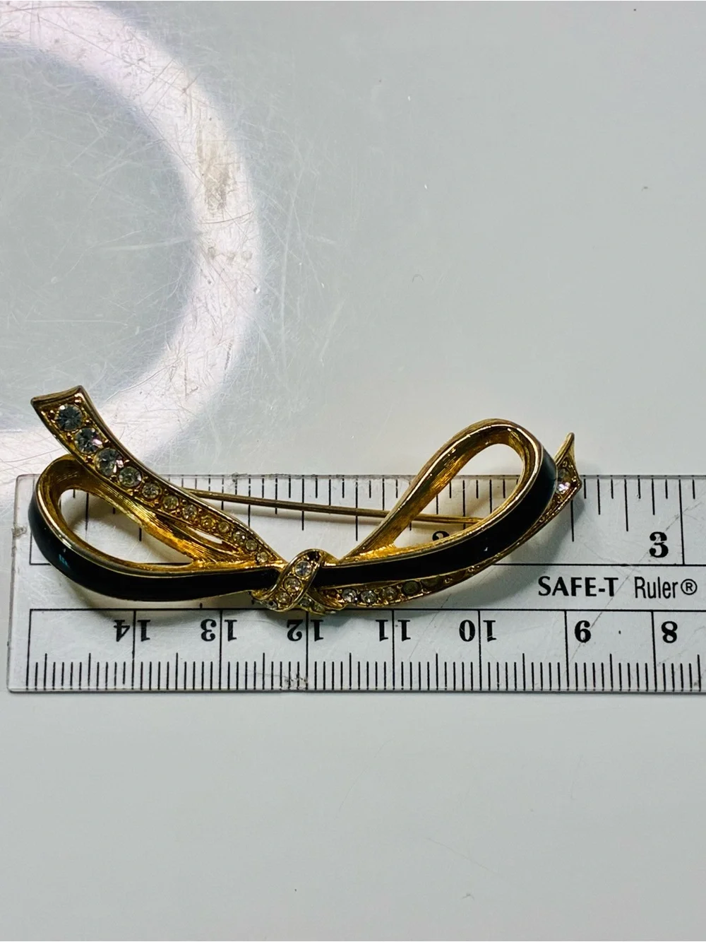 VTG Classic Gold & Black Enamel Bow Brooch with Clear Rhinestones